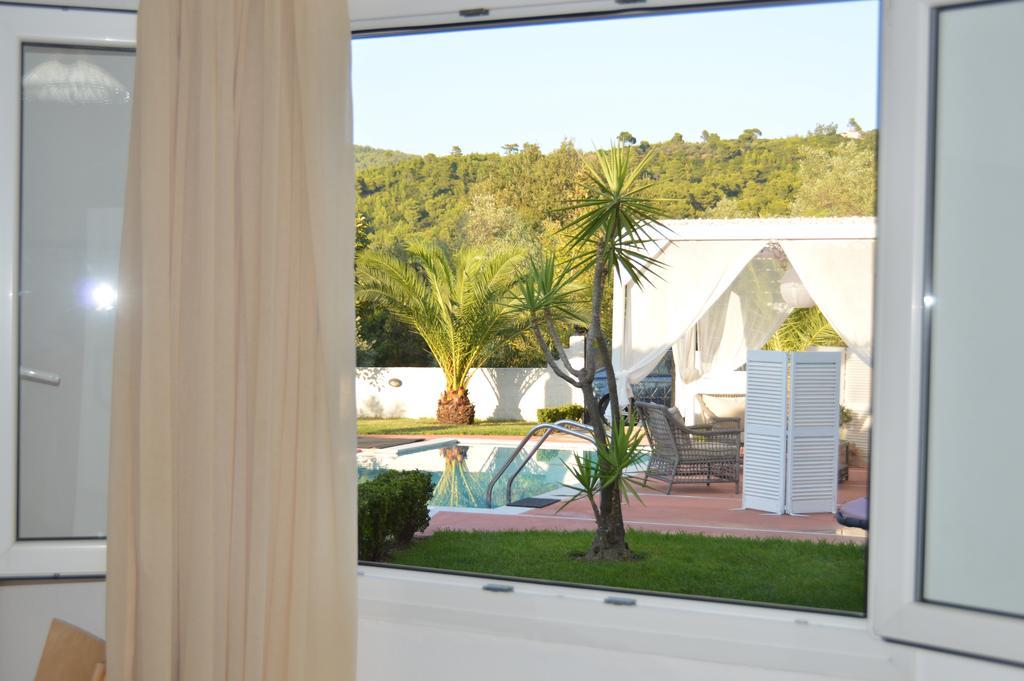 Villa Platanias Agia Paraskevi  Buitenkant foto